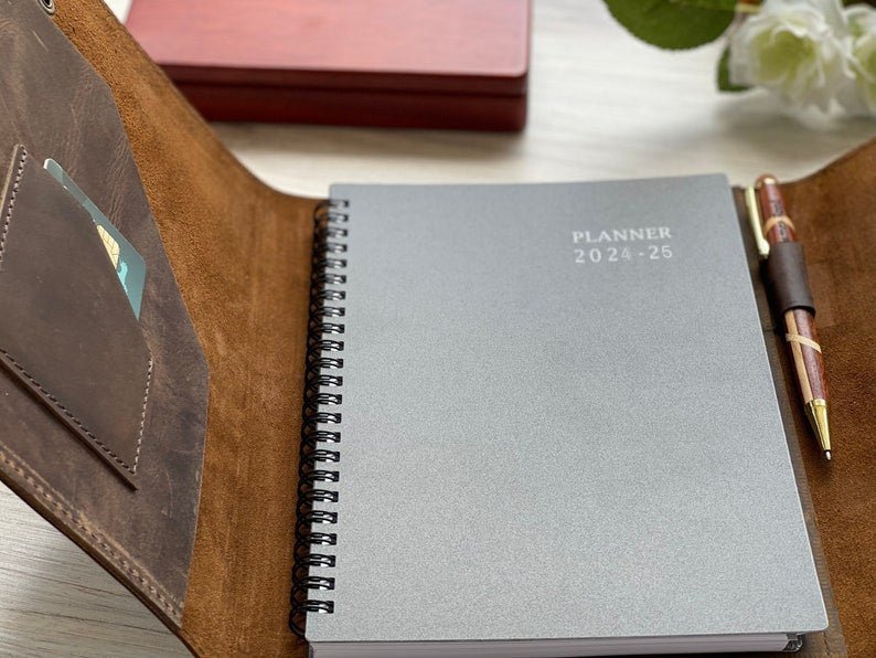 Refillable Leather Planner + 2025 Planner - #EngraveToRemember# - #product+tag# - 