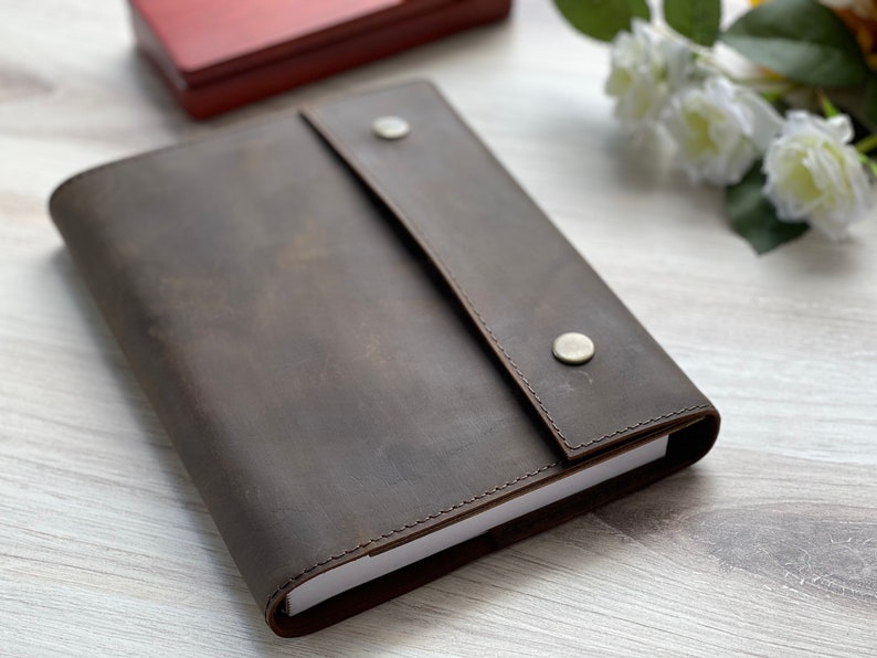 2024 Planner + Refillable Leather Cover + Rosewood Pen