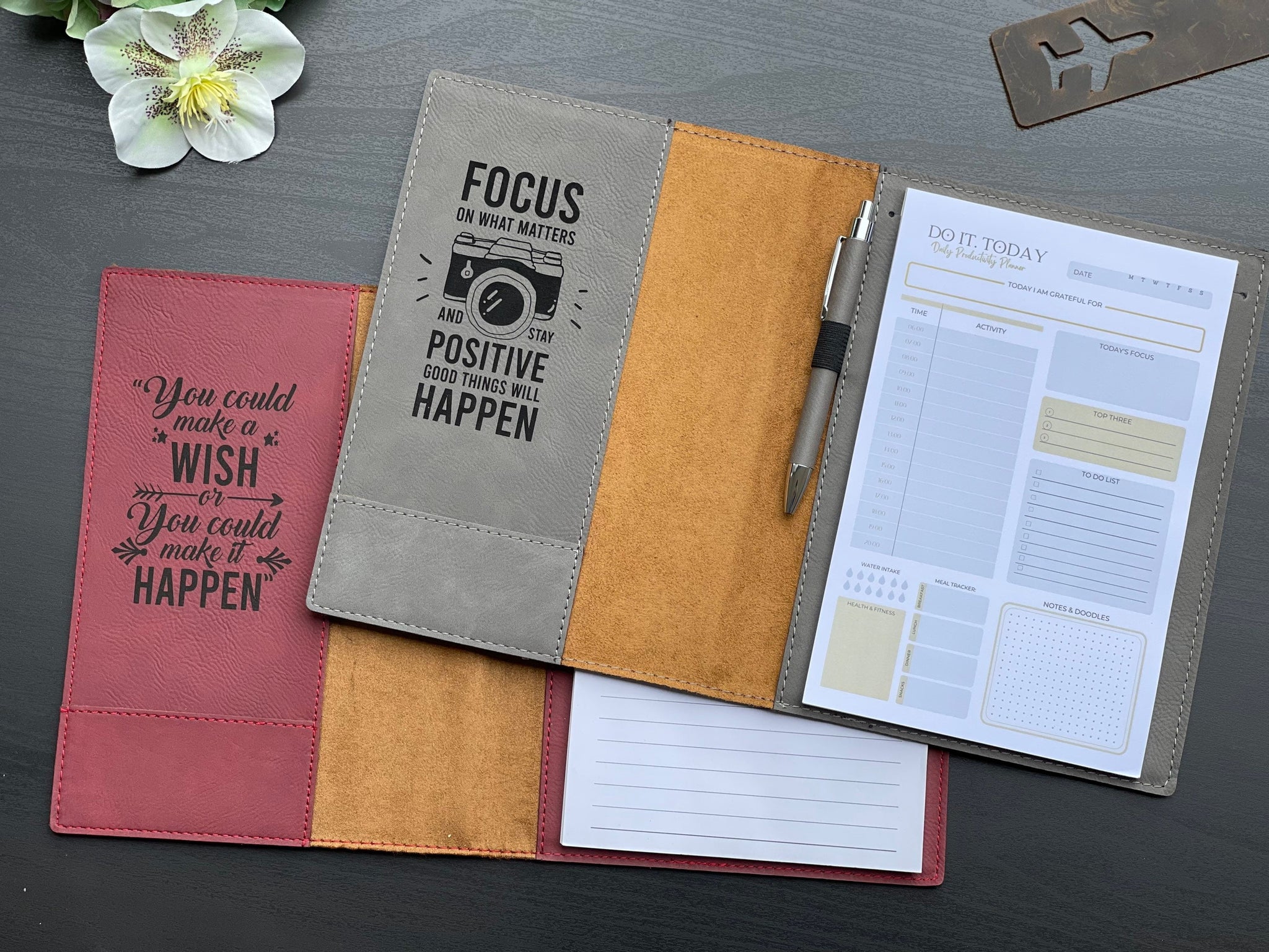 Personalized Portfolio with Refillable Notepad